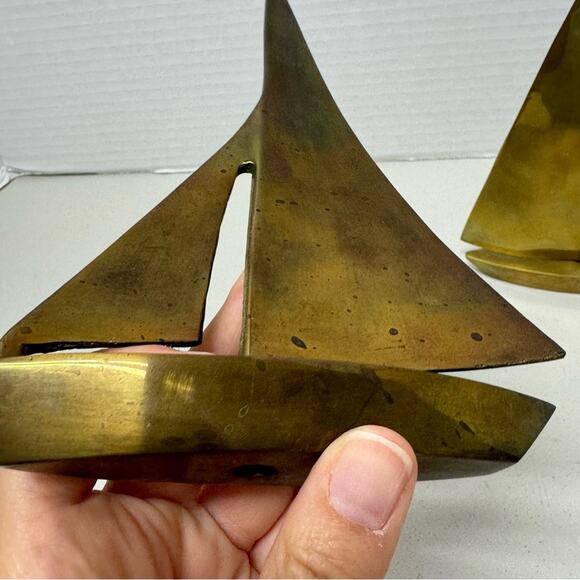Vintage Brass Metal Sailboats Set Of Two Decor Accent Shelf - Picture 10 of 11